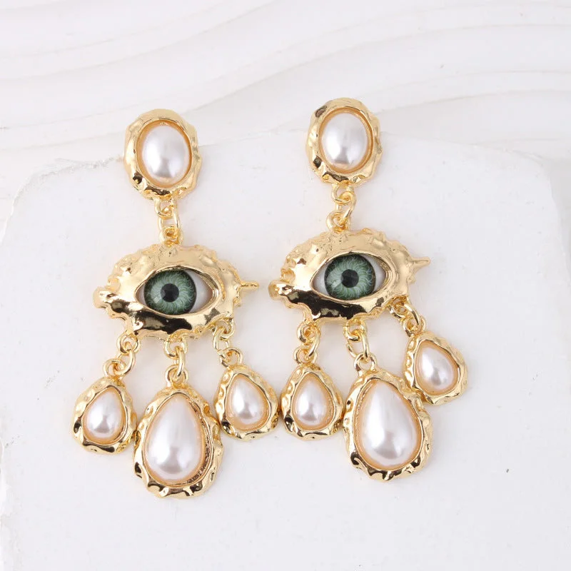 women luxury gold earrings -Exaggerated Big Eye With Pearl Charm Earring JLT12917