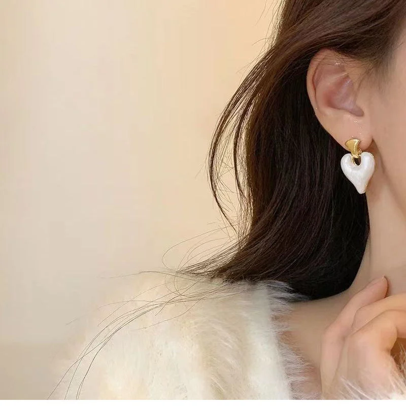 women adjustable earrings -Pearlescent Heart Drop Earrings jlt11640