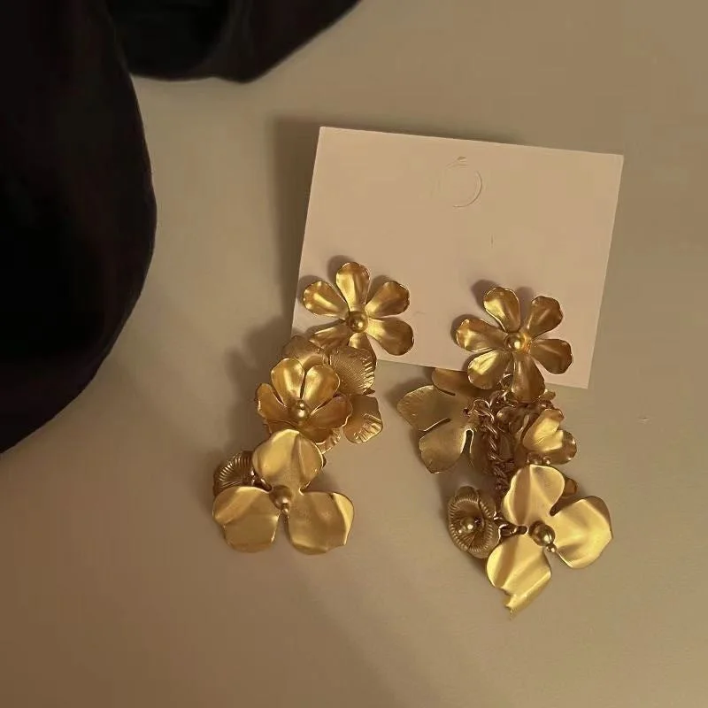 women lightweight earrings -Multi Metal Flower Gold Drop Earring JLT12936