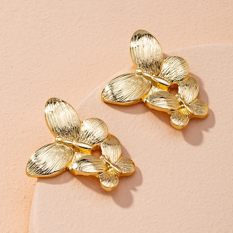 women clip-on earrings -just-lil-things-gold-pin-earrings-jlt11312