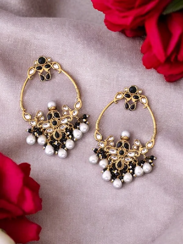 women chic earrings -Jet Tia Chandbalis